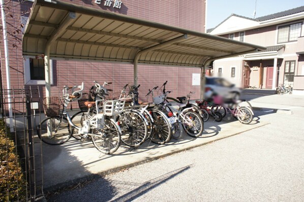 宇都宮駅 バス15分  下栗団地西下車：停歩2分 1階の物件外観写真